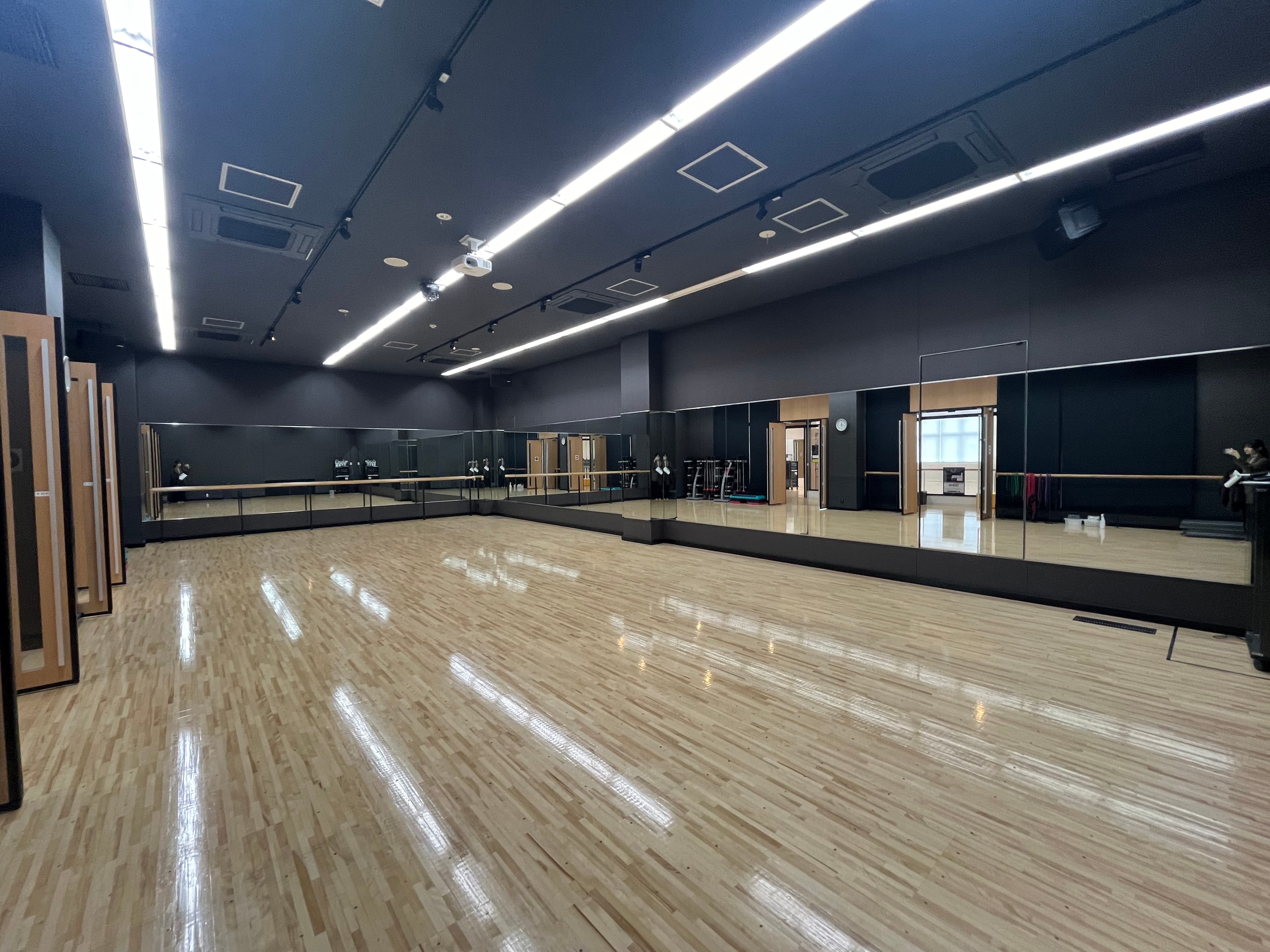 【ダンスレッスン、ヨガ、ピラティスなどにご活用ください!】