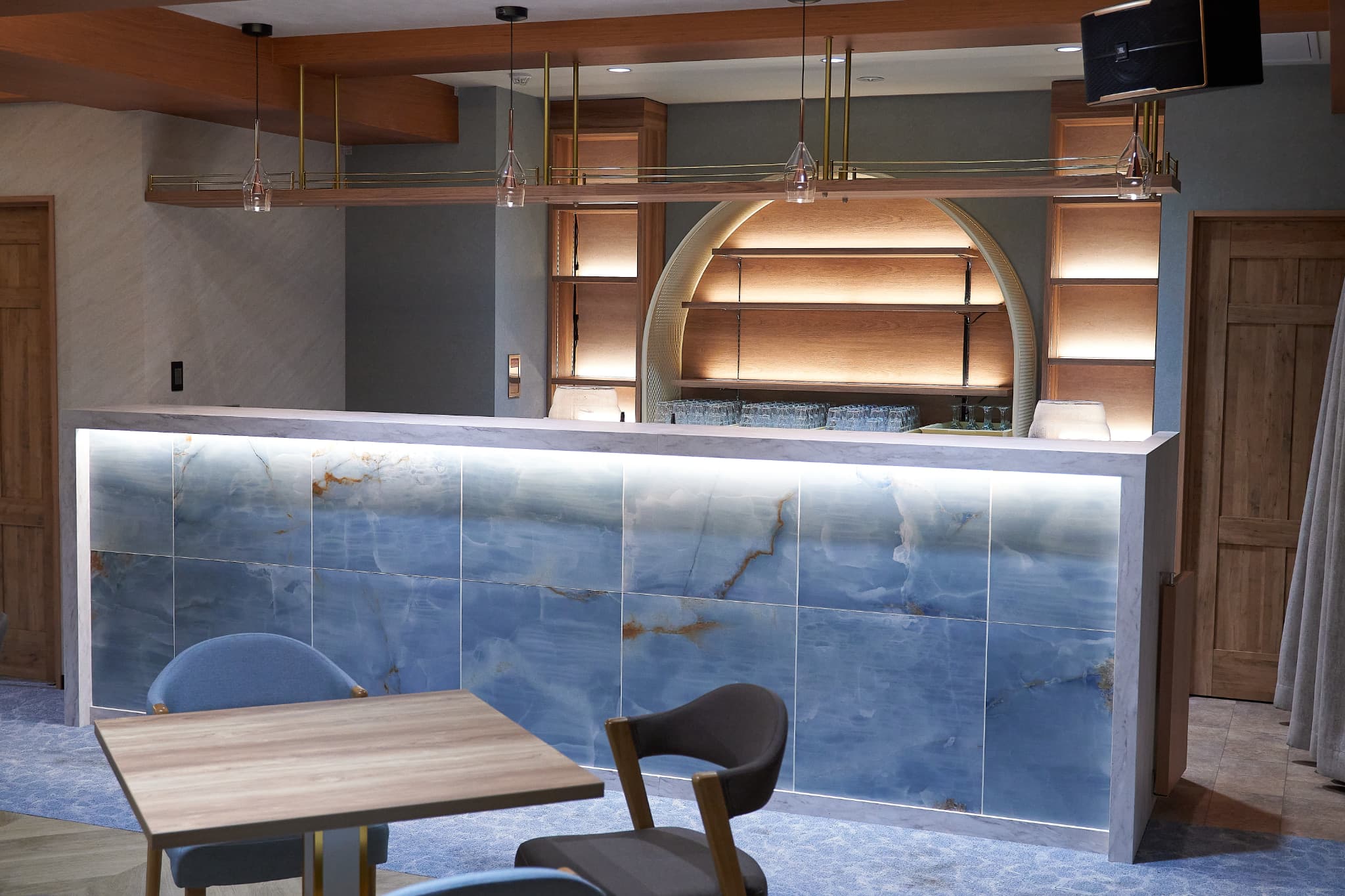 【バーカウンター】