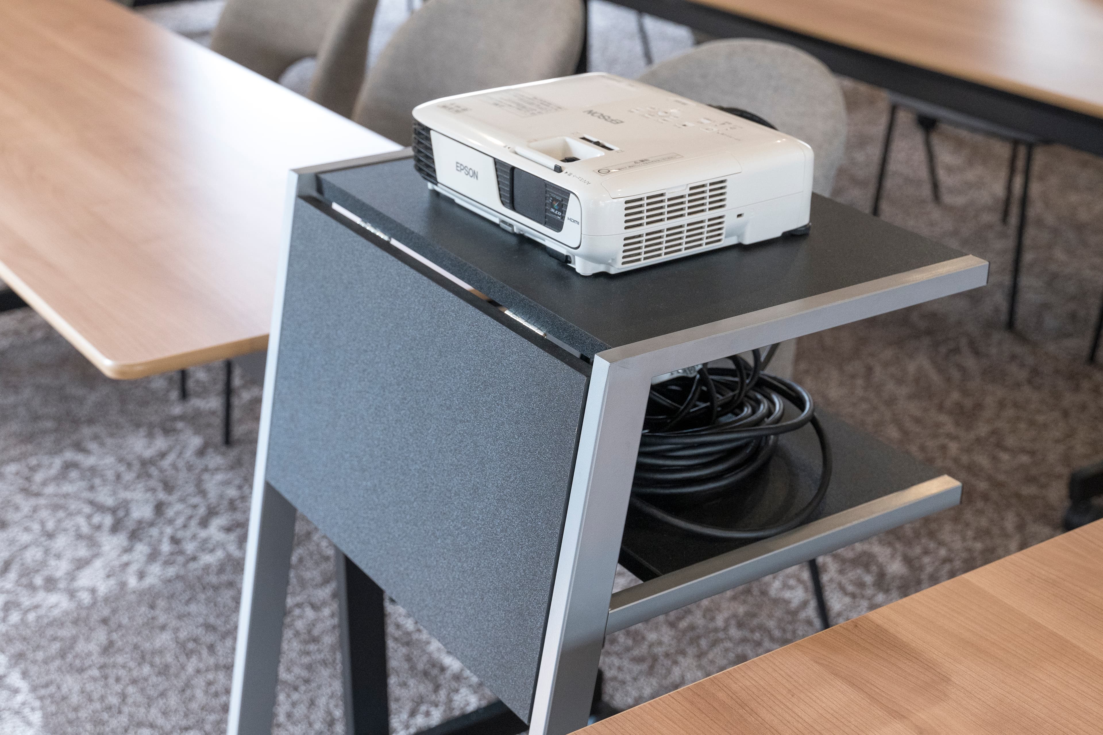 【プロジェクター】