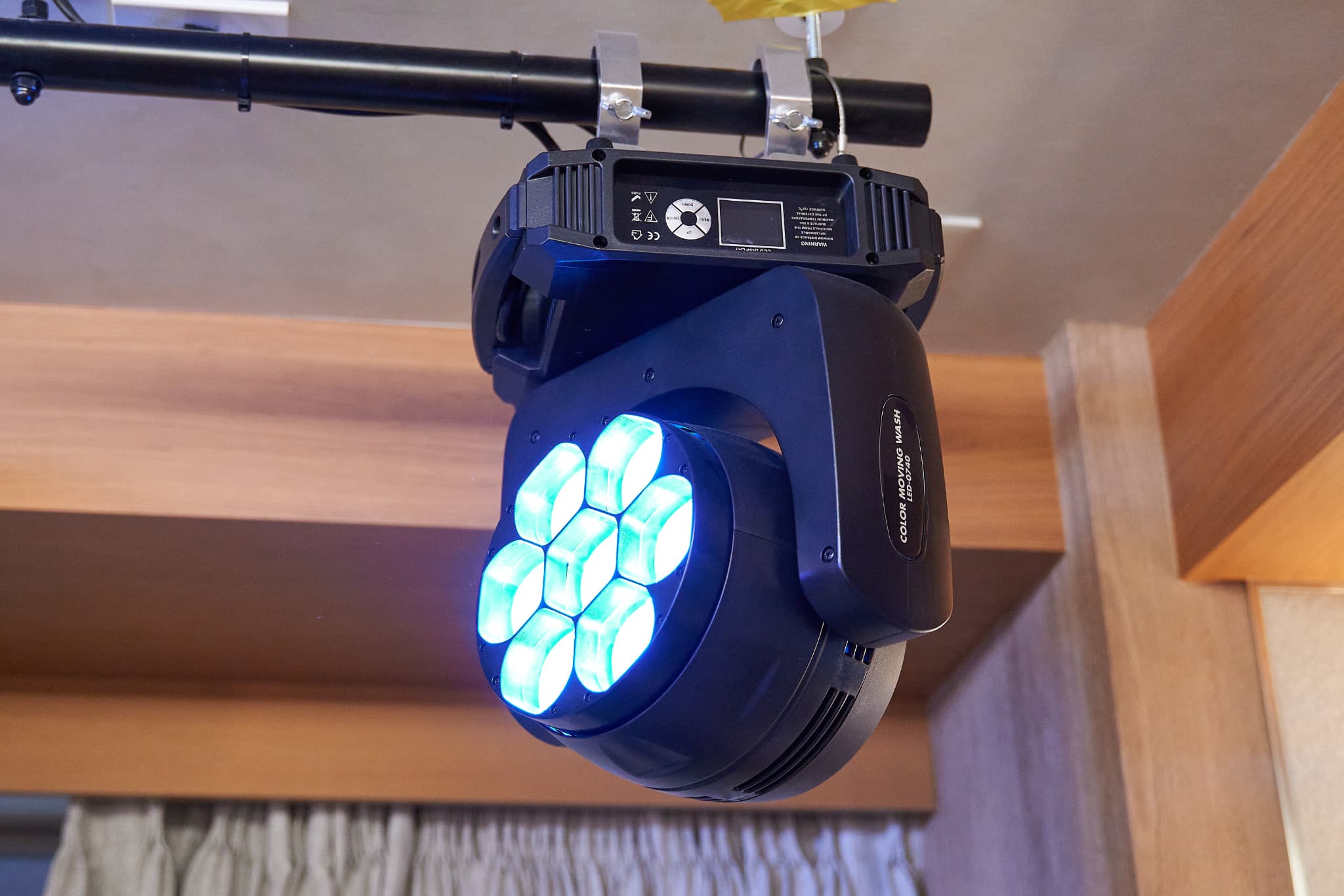 【ムービングライト】