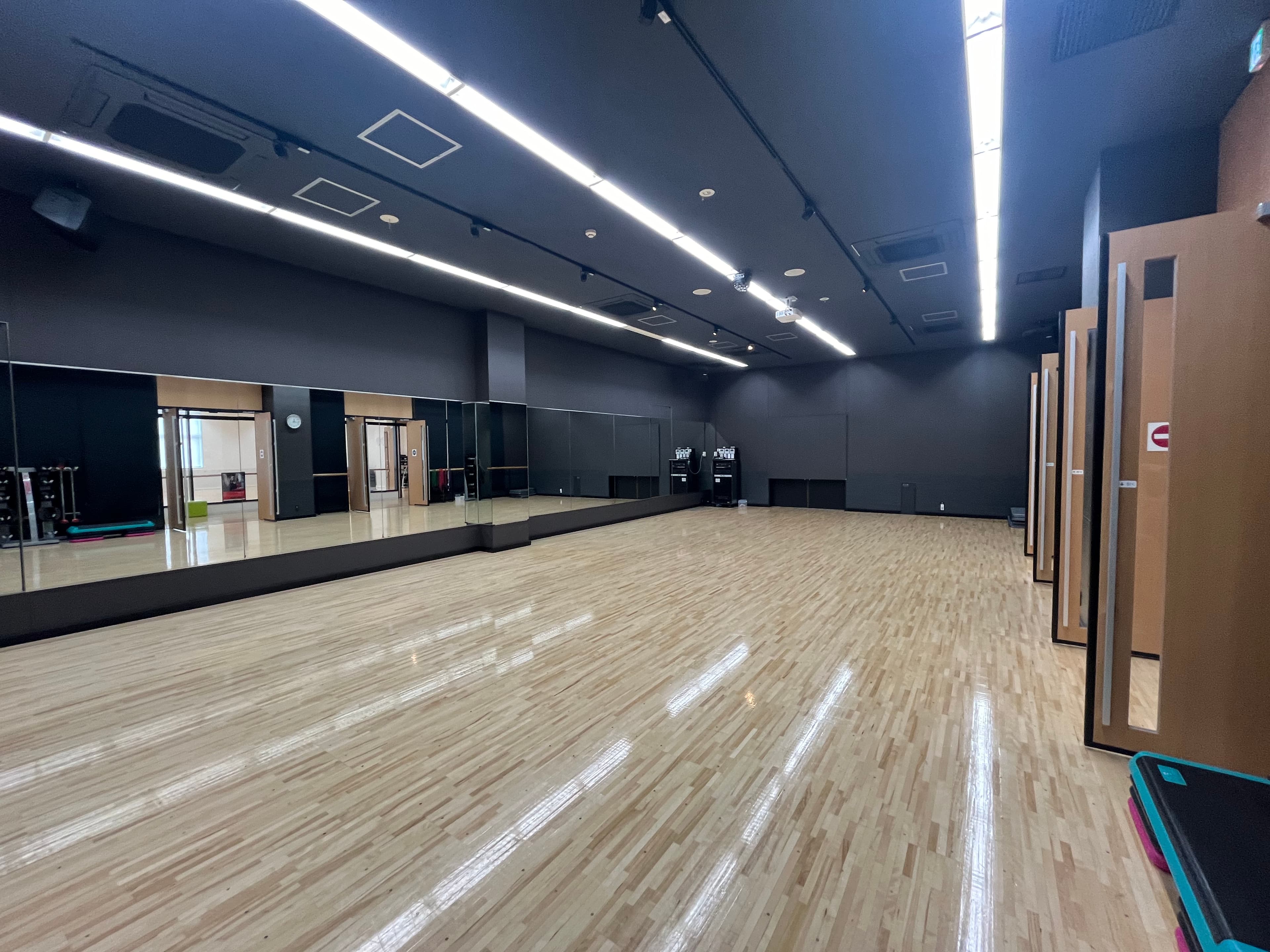 【津田沼駅より徒歩7分!ダンスルームがオープンしました♪】