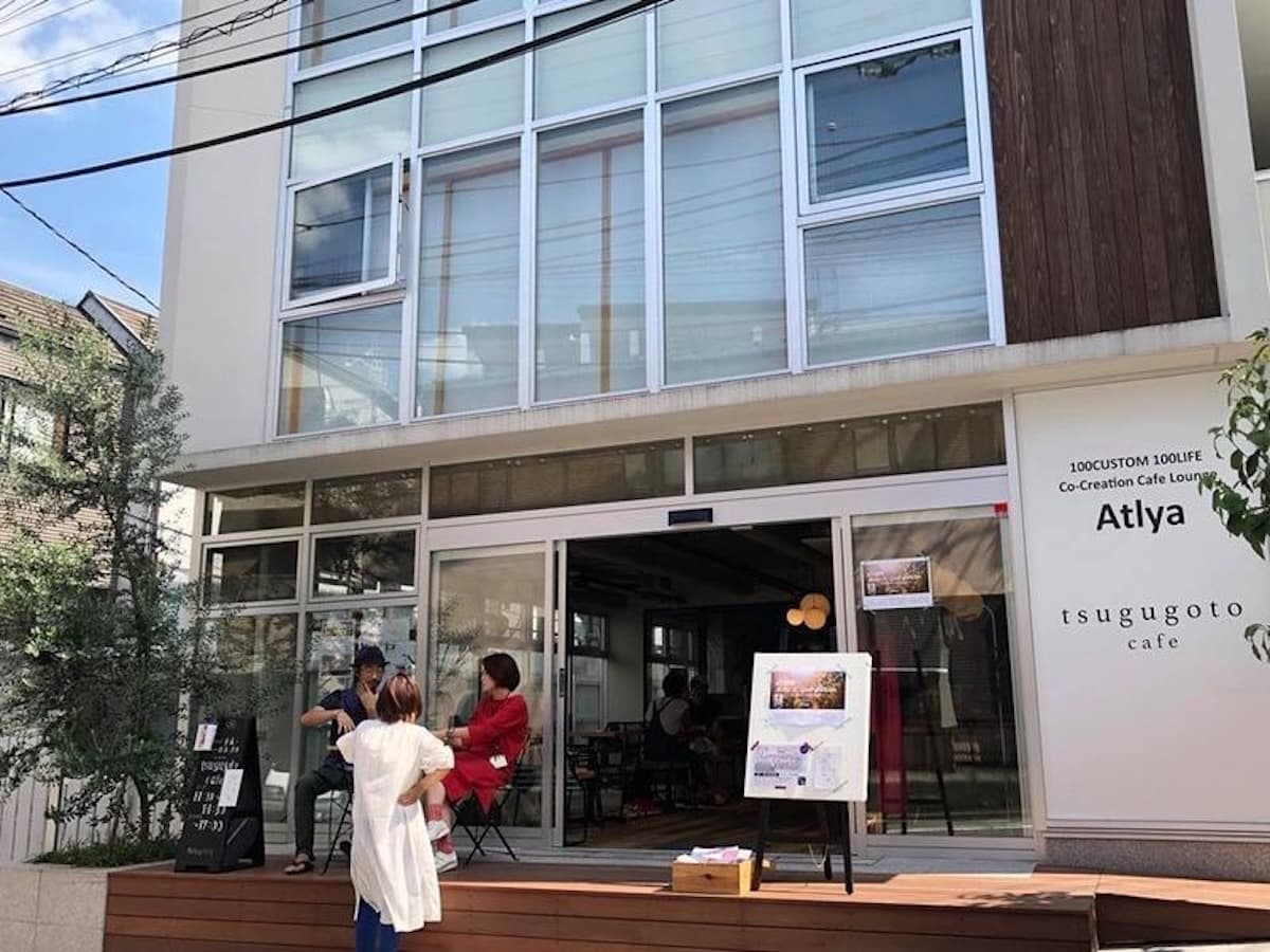 閑静な住宅街の一画。駅から徒歩3分。暑い日の移動負担も少なく。路面店なので初めての方も迷わずたどり着けます。」