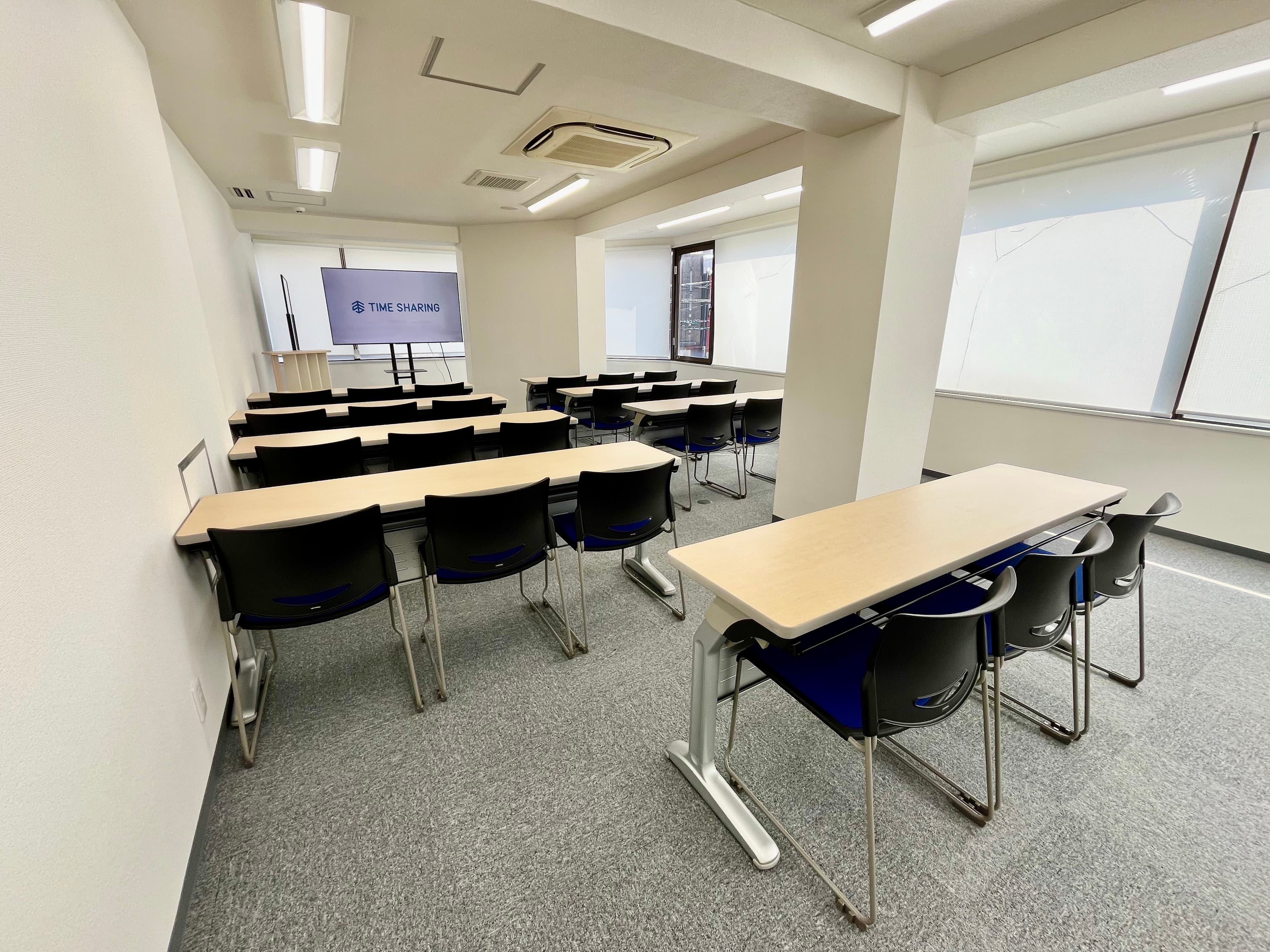 【綱島駅より徒歩1分!好立地な会議室です♪】