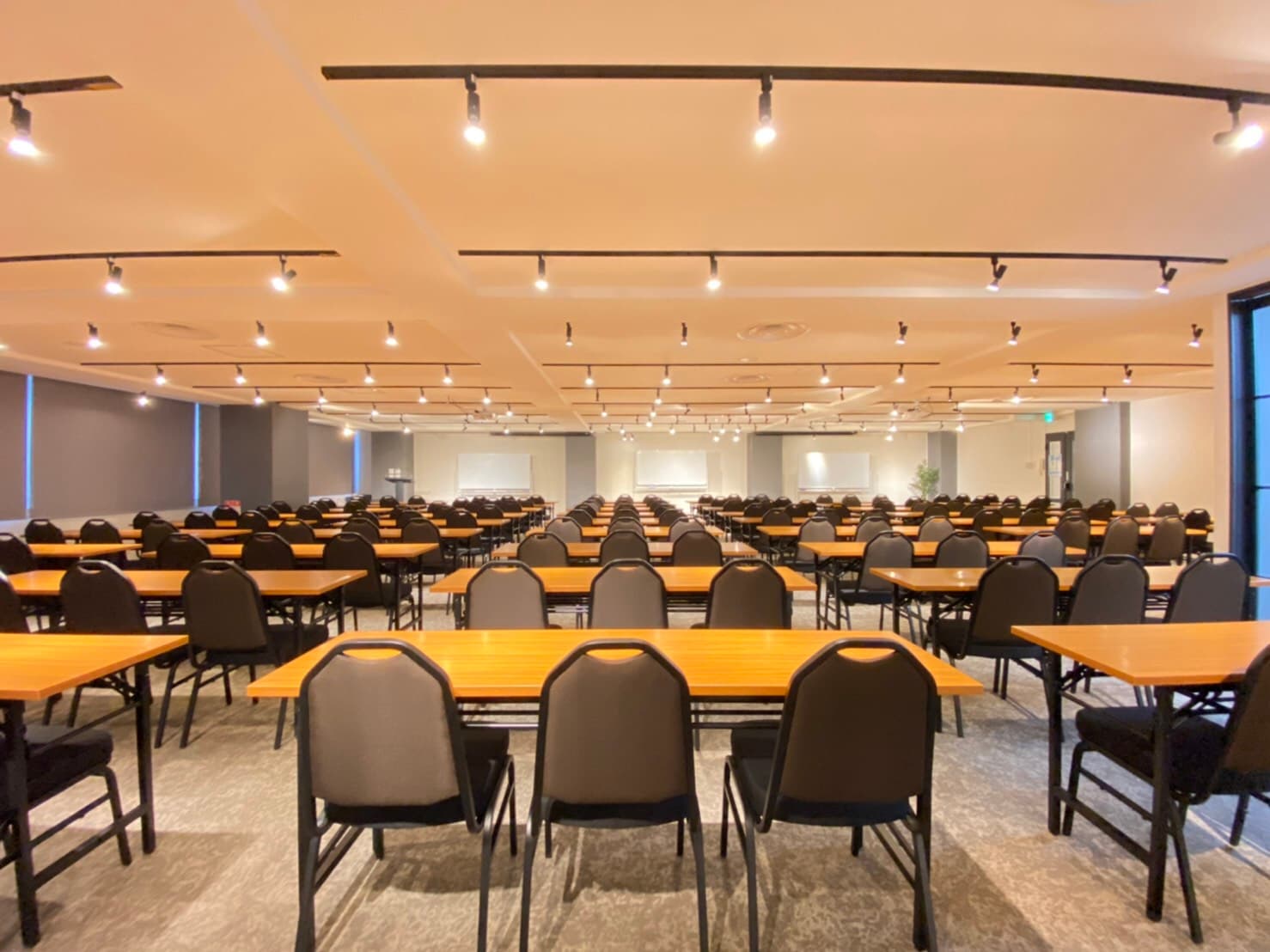 スクール形式 - TIME SHARING 新宿4Aの写真