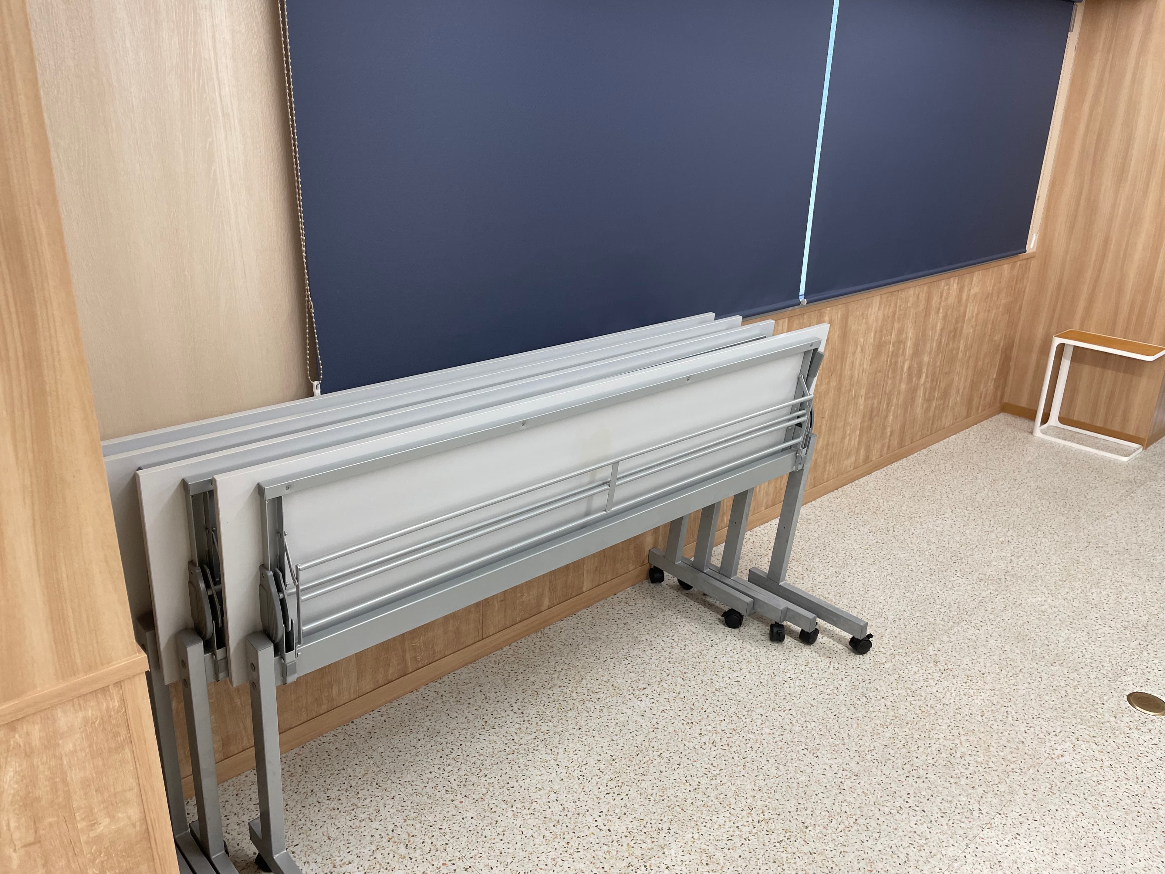 2-A:大教室:原状回復