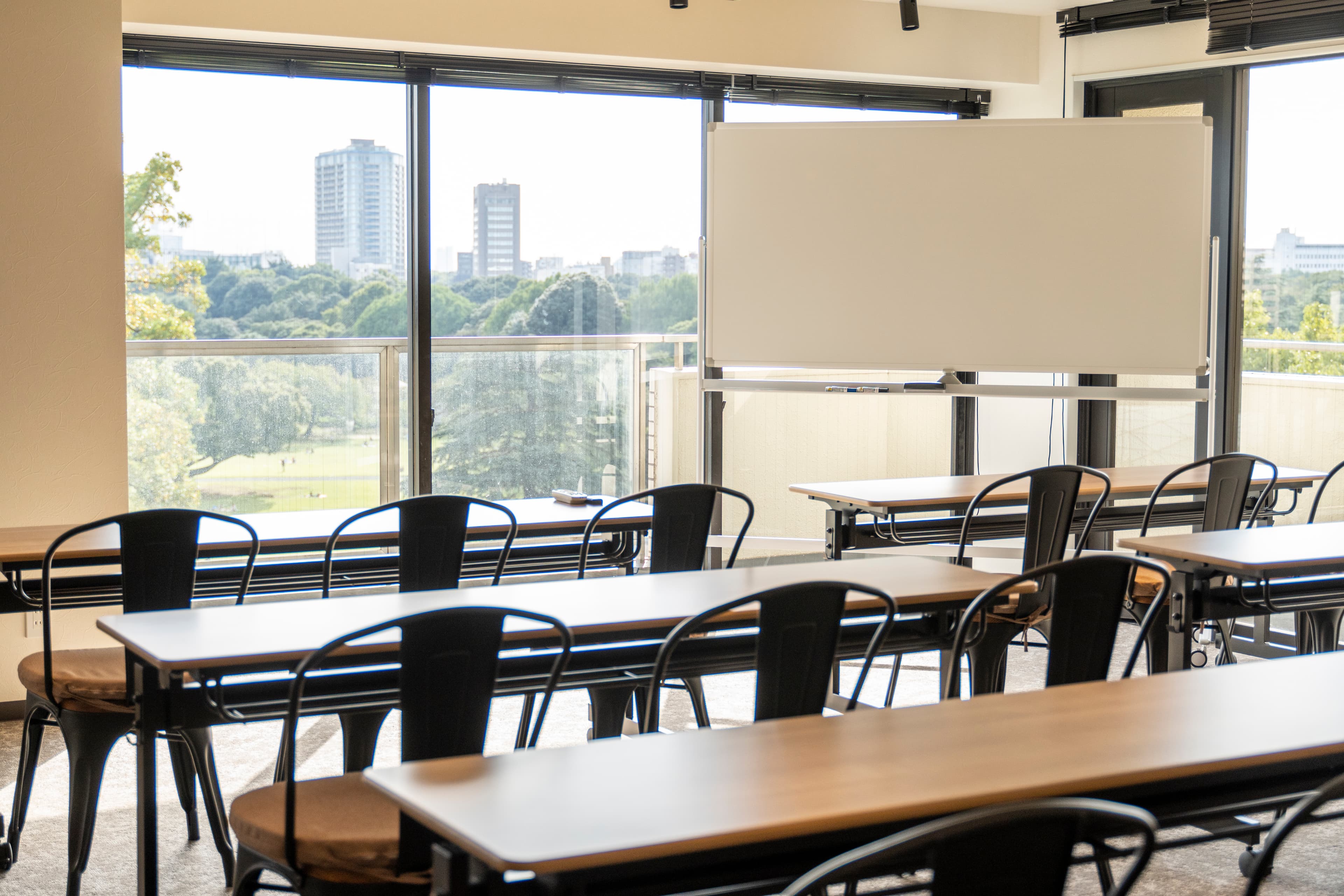 【新宿御苑の素晴らしい景色】 - TIME SHARING 新宿御苑前 壱丁目参番館8Aの写真