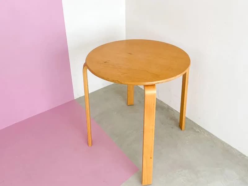 丸テーブルあり(天板 直径72.5cm/高さ72.7cm) ※現在の璧色はくすみプルーです