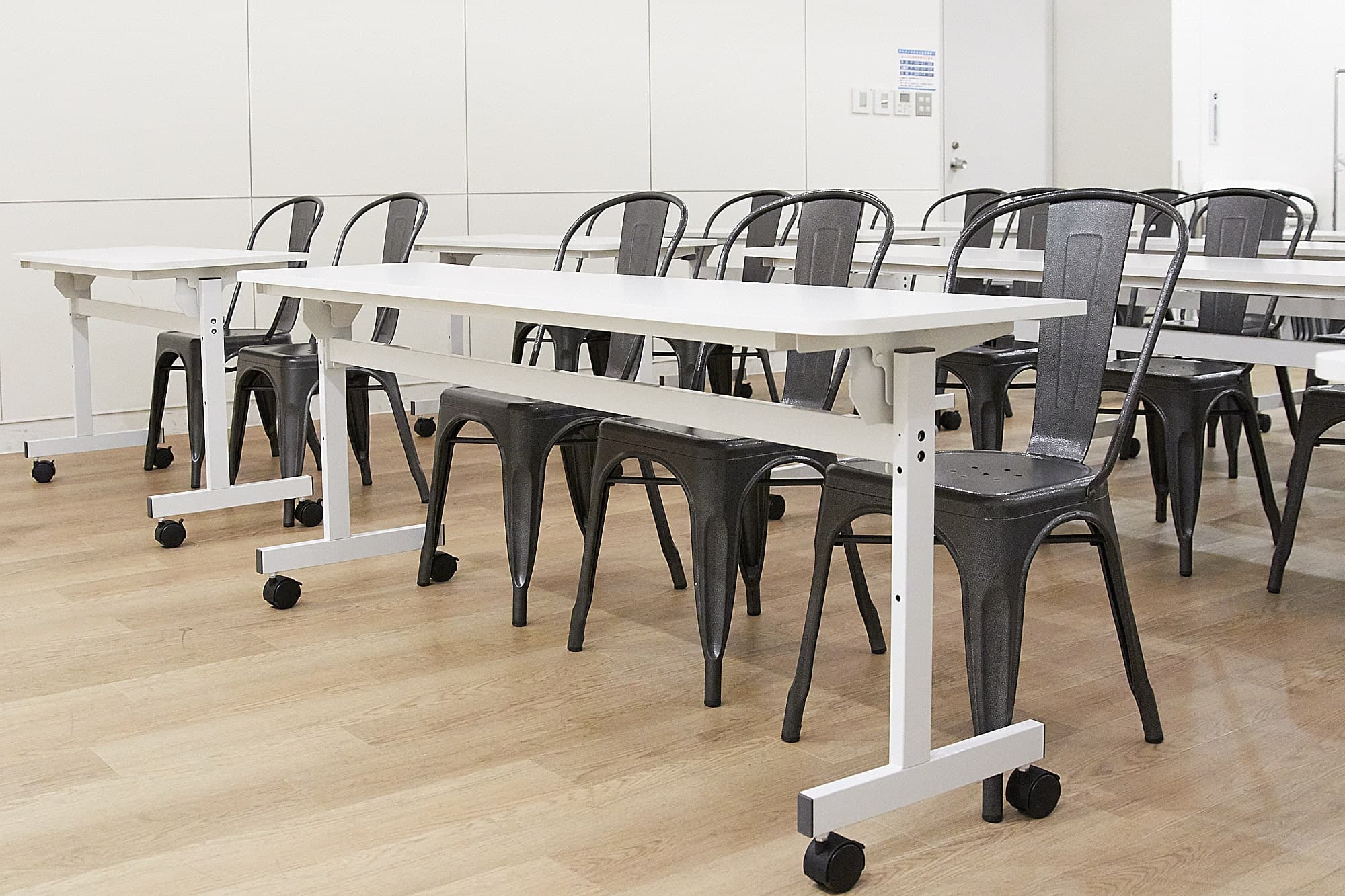 3名掛けテーブル - TIME SHARING Biz 品川Bの写真