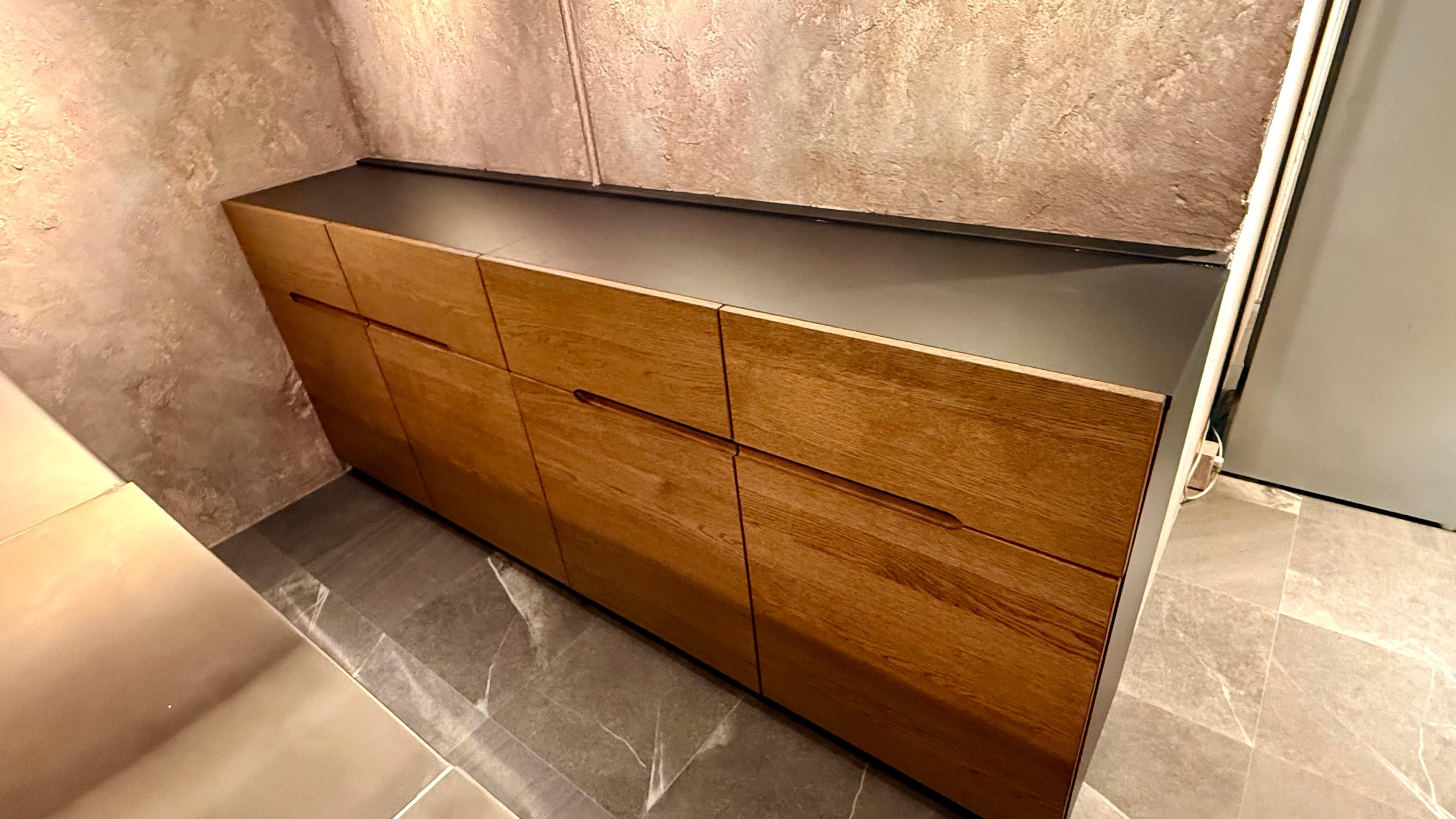 【バーカウンター内ロッカー】- グレイドパーク秋葉原