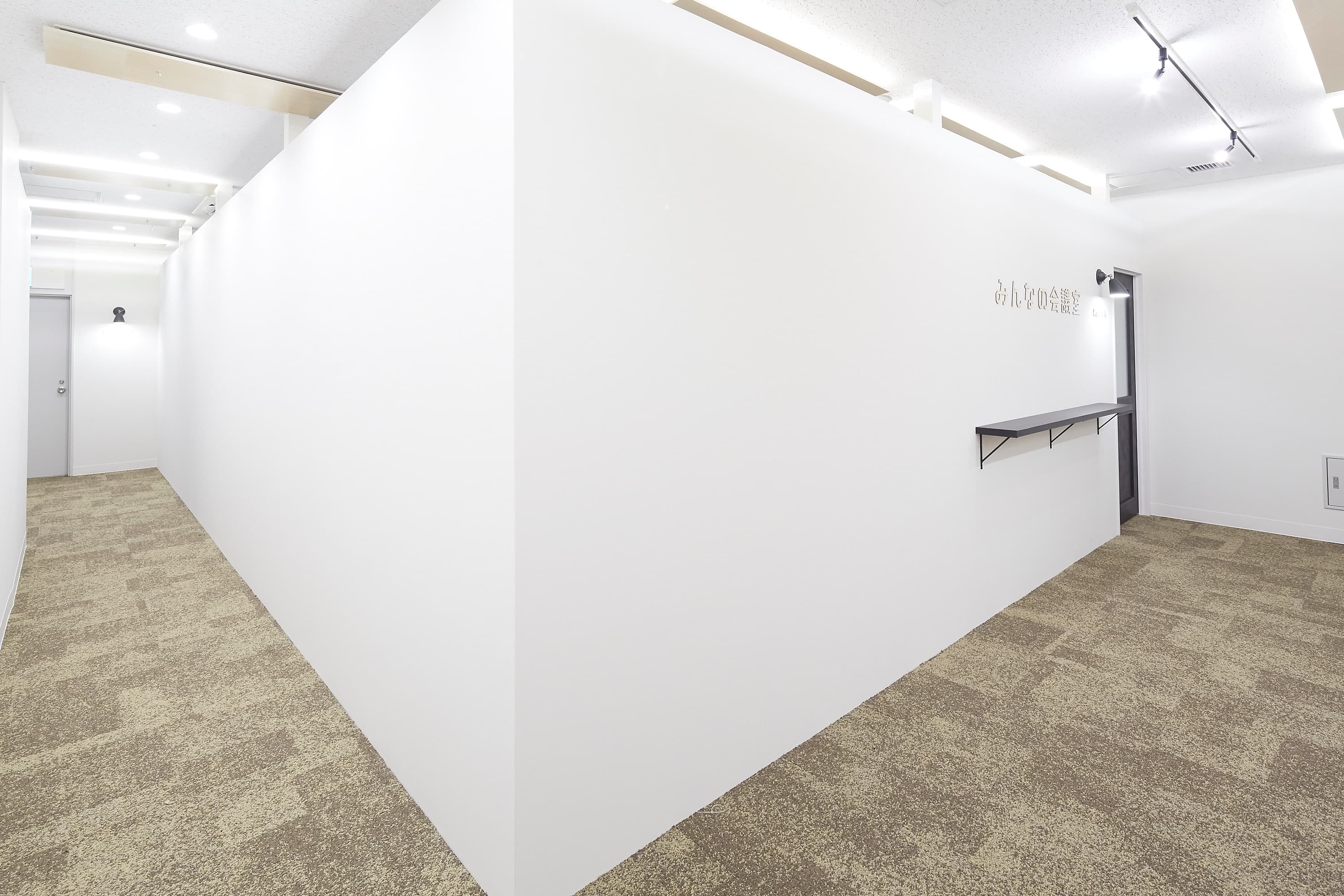 左奥がRoomBになります - TIME SHARING Biz 品川Bの写真