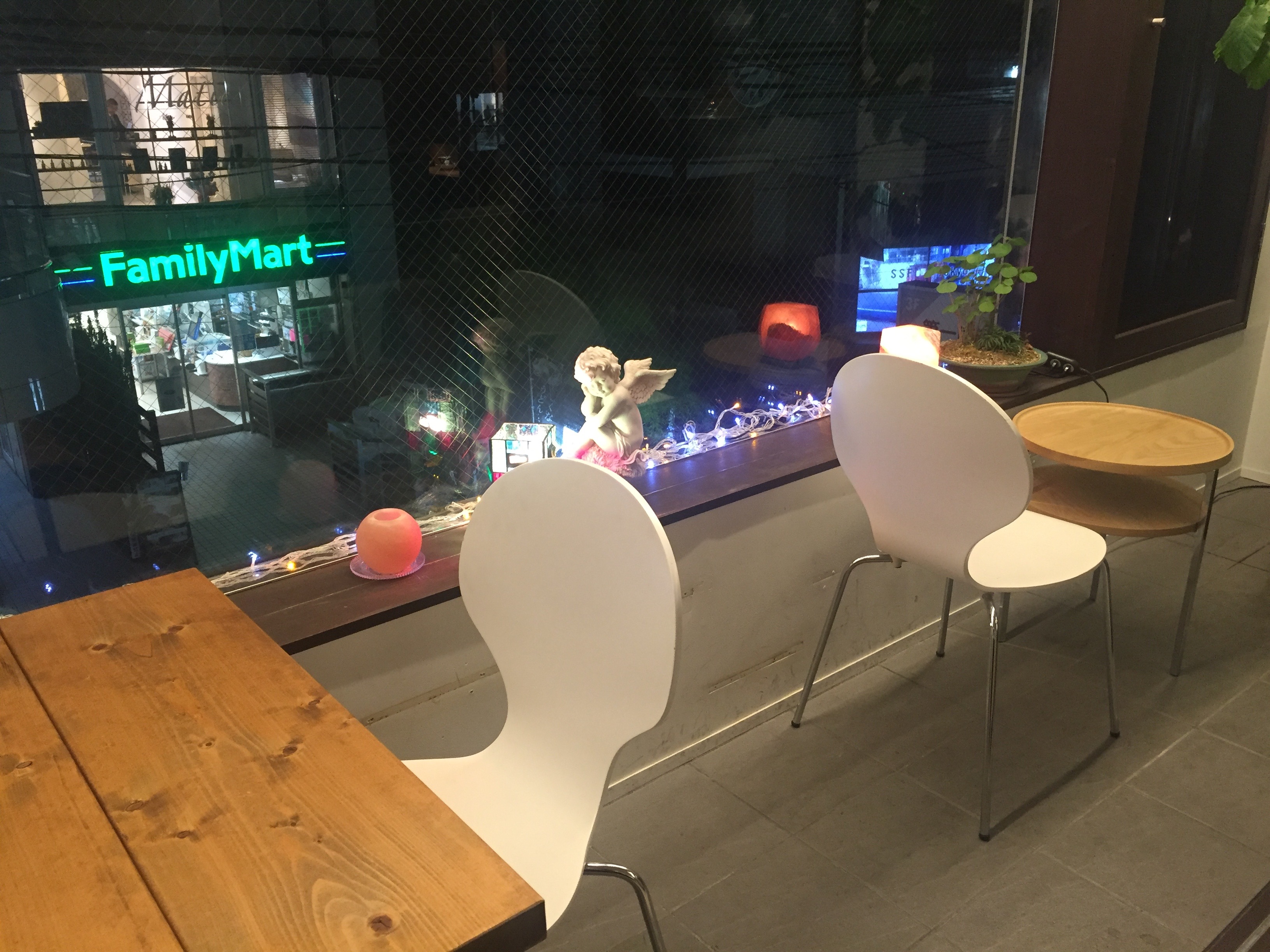 【表参道】24時間利用可能！モダンで上質な癒し空間「art cafe禅」