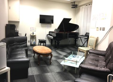 神戸ピアノ練習・レッスン・カラオケ・会合に レンタルスタジオ NEOミュージックジャパンの写真