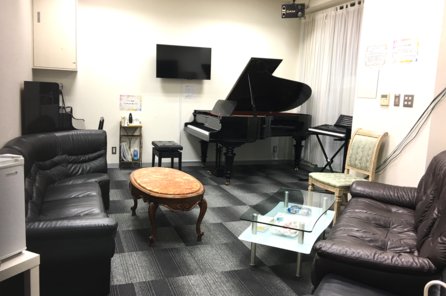 神戸ピアノ練習・レッスン・カラオケ・会合に レンタルスタジオ NEOミュージックジャパン