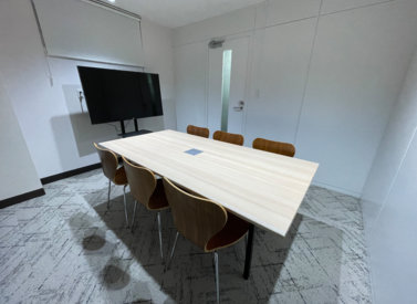 いいオフィス恵比寿 by iiO 【6名会議室（Meeting Room2）】の写真