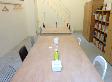 シェアスペース「マリアハウス」Aテーブル+Bテーブルの写真