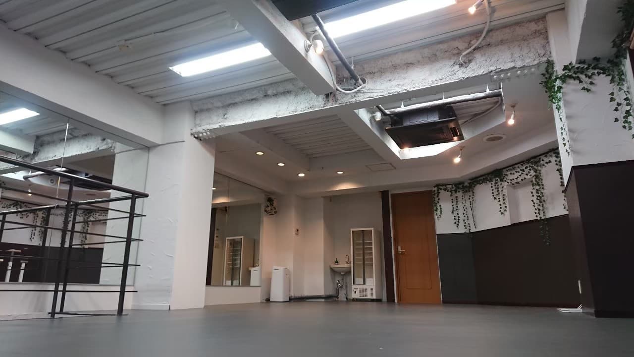 冷蔵庫完備。FreeWi-Fi。有線音楽無料使い放題!